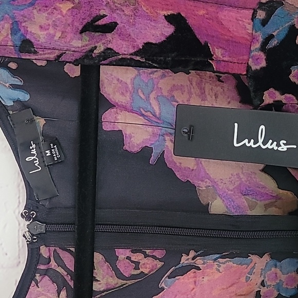 Lulus Moody Vibes Burnout Velvet Floral Wide-Leg Jumpsuit in Black sz M NWT - Picture 7 of 11